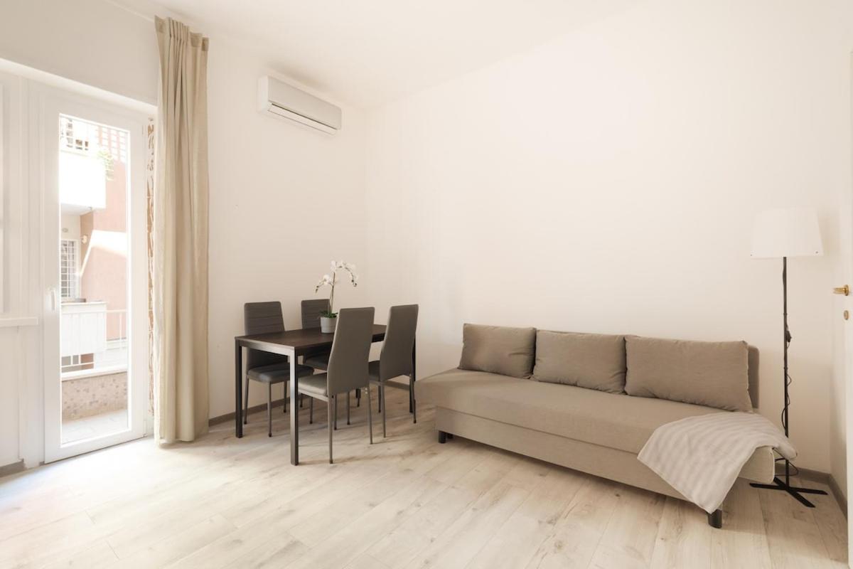 Apartment San Pietro Luminoso E Moderno Rom