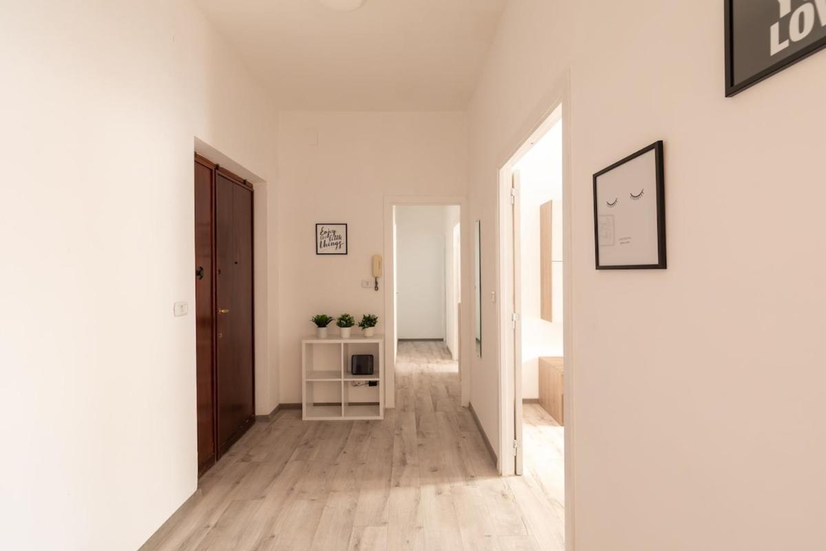 San Pietro Luminoso E Moderno Apartment