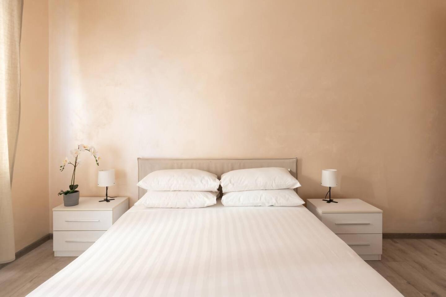 San Pietro Luminoso E Moderno Apartment
